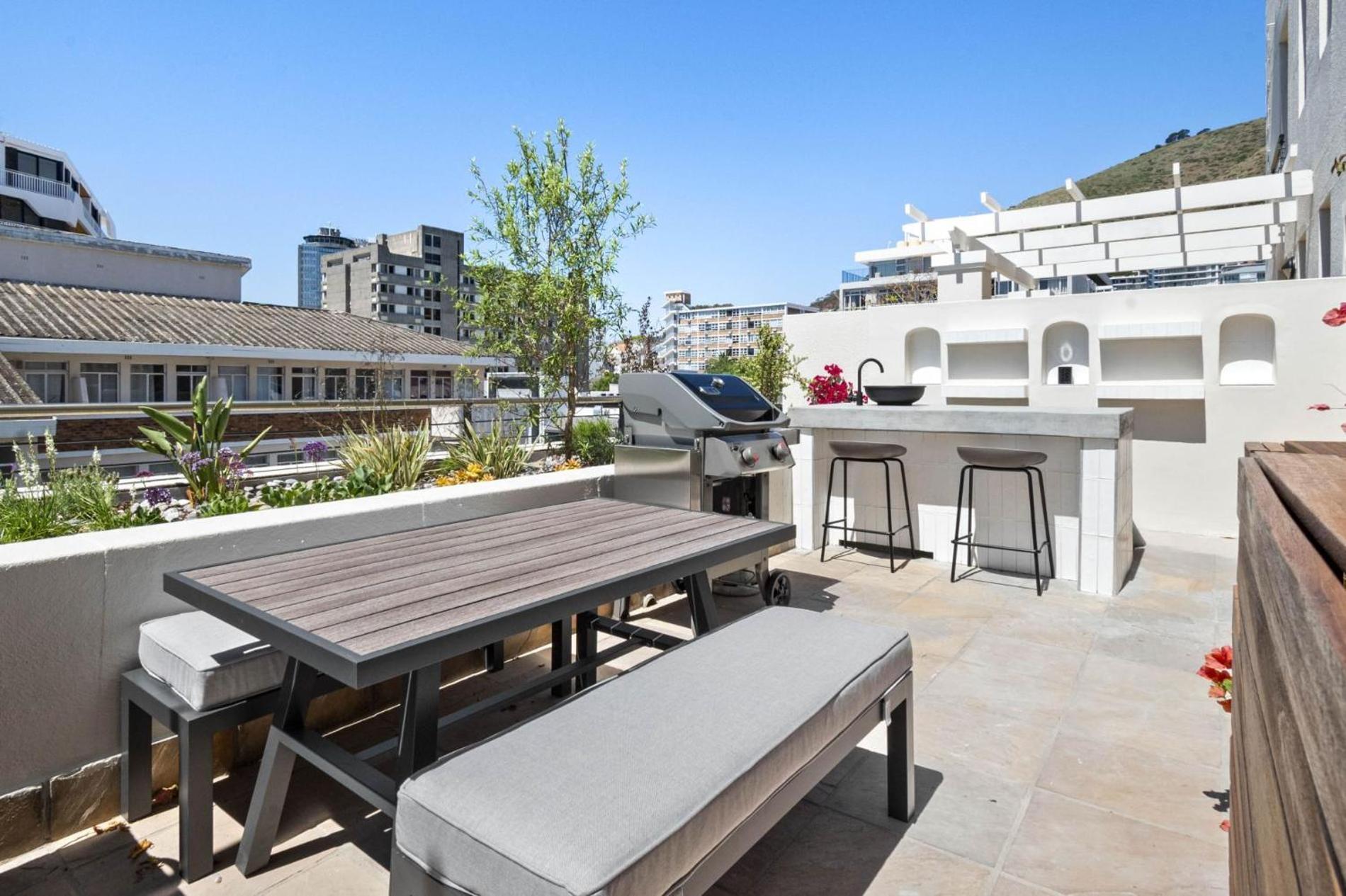 Atlantic Views Luxury 2-bed With Pool In Sea Point Apartamento Cidade Do Cabo